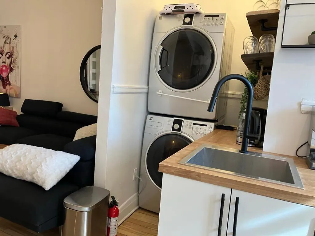 Sunny Loft Apartment Montreal